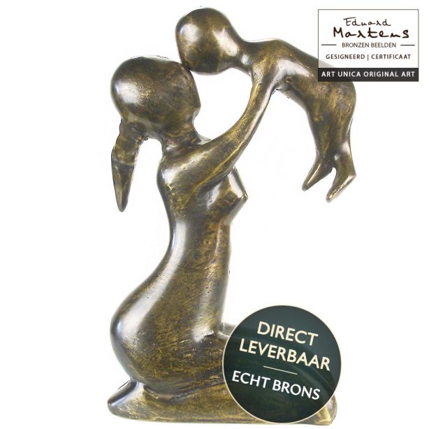 Moedegerluk bronzen beeld Moeder met Kind