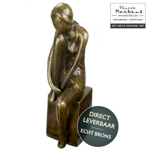 Bronzen beeldje Vrouw aan het overdenken 