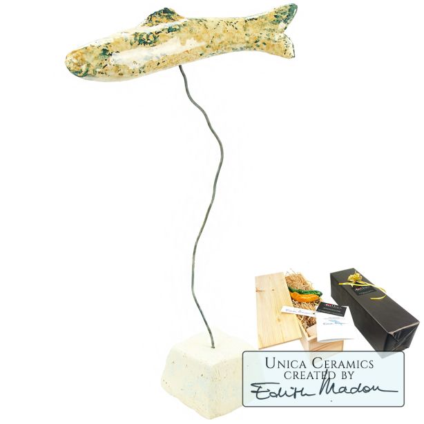 Geluksvisje beeldje vis van keramiek  Art Unica keramiek