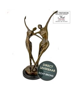 Bronzen beeld Heart Dance man en vrouw in danshouding op sokkel
